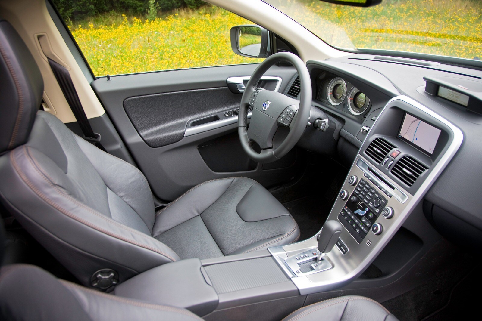 2010 Volvo Xc60 interior I