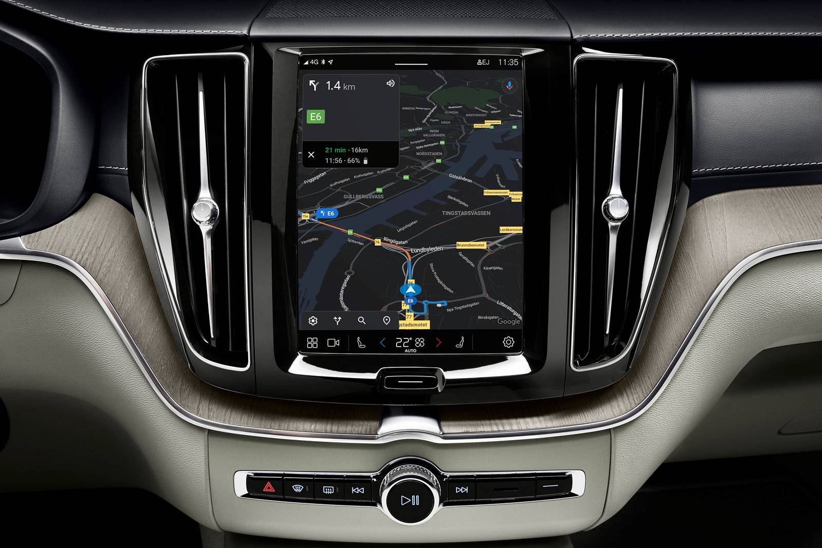 2023 Volvo XC60 front safety NAVSYS