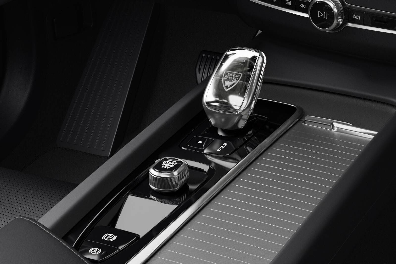 2024 Volvo Xc60 interior SHF