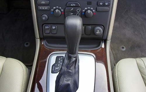 2005 Volvo XC90 interior CC