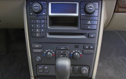 2006 Volvo XC90 interior CC